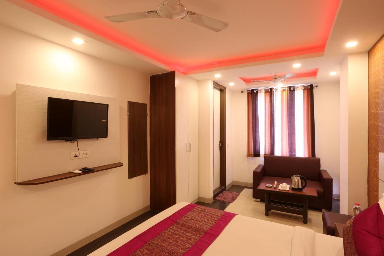 Hotel Ark Suites At Airport New Delhi Exterior photo