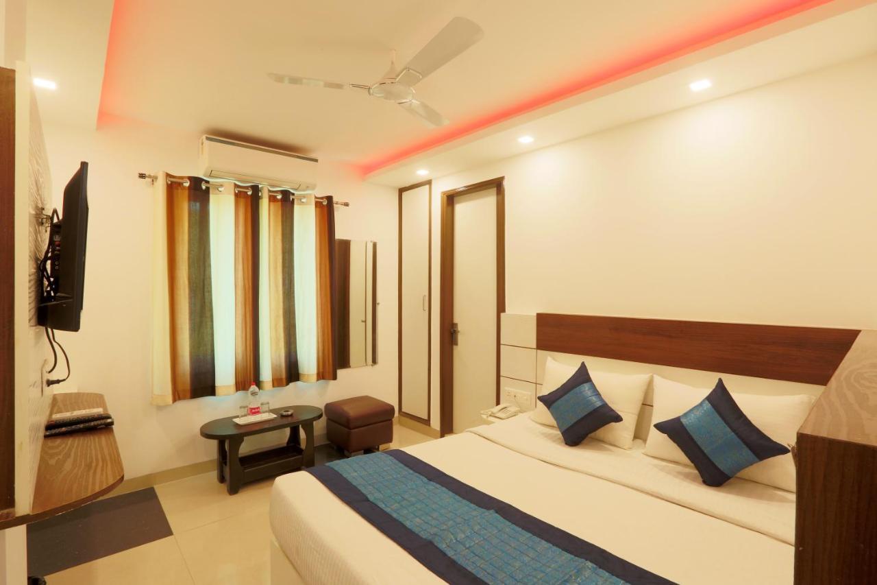 Hotel Ark Suites At Airport New Delhi Exterior photo